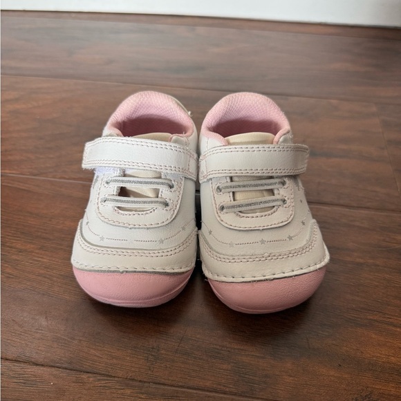 Stride Rite Adalyn Pink and White Little Girl Shoes-Size 4XW - Picture 3 of 9
